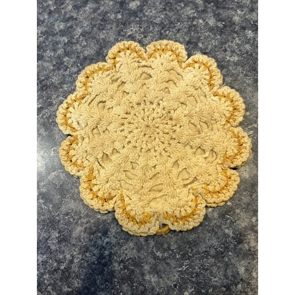 Lot of 2 crochet handmade vintage potholders hot pads pot holders